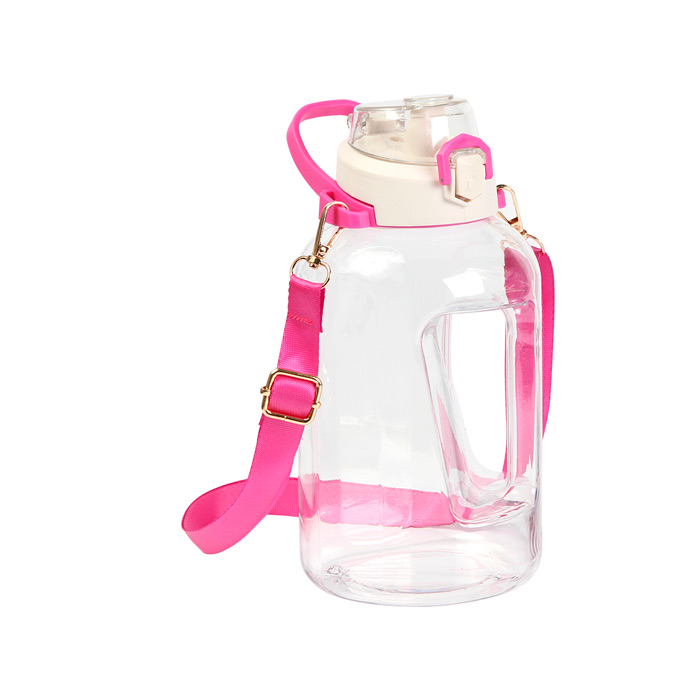 TE-184, Botella Bután. Botella de plástico transparente capacidad 1,4 litros, con tapa de seguridad y correa de color con arnés.